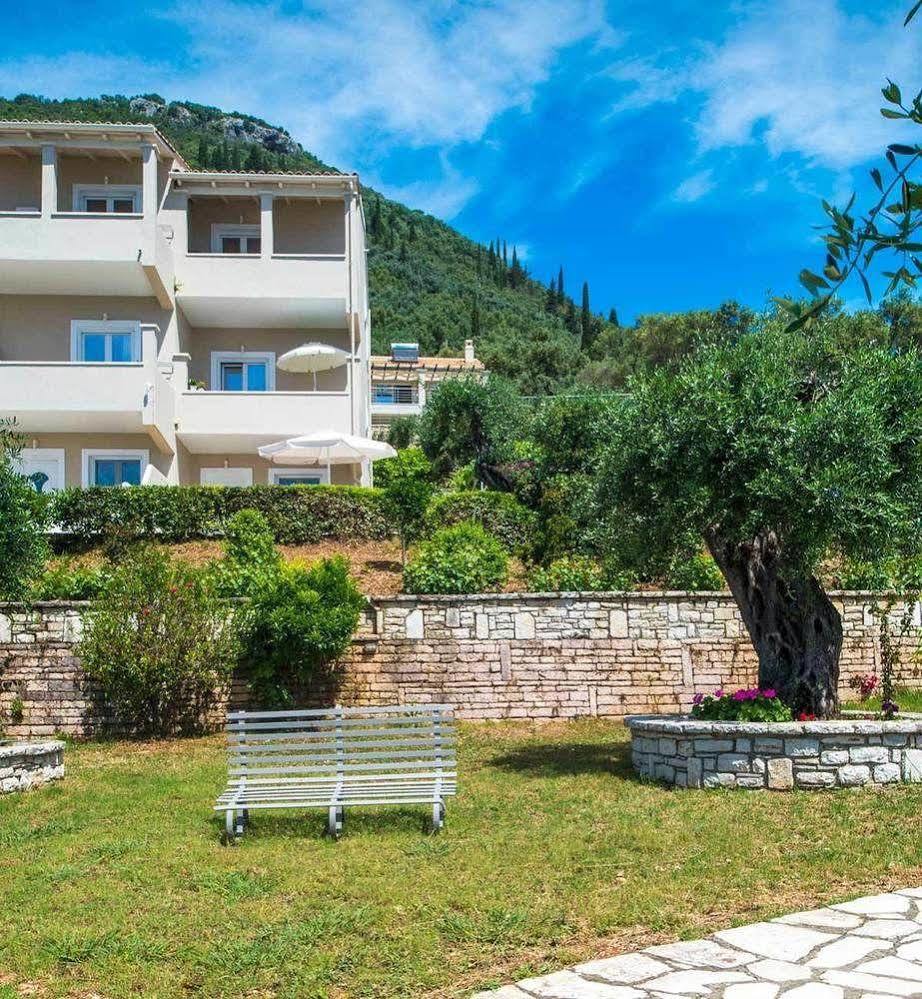 Krouzeri Beach Apartments Katavolos Екстер'єр фото