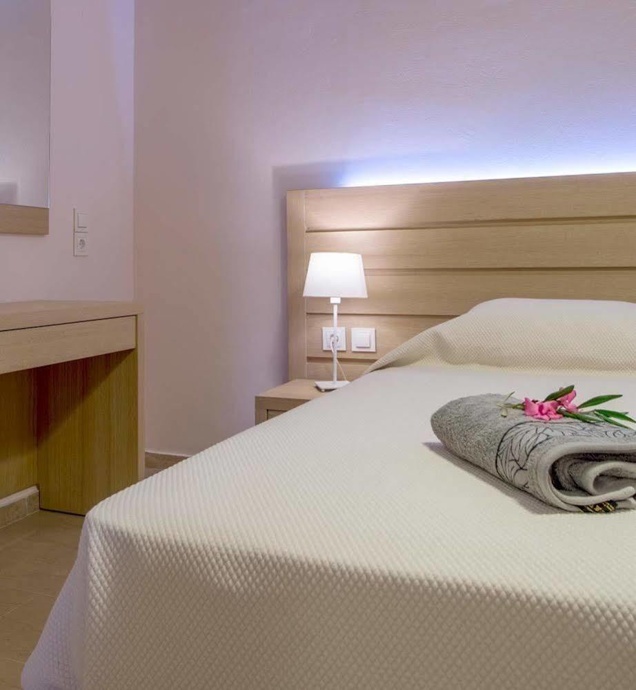 Krouzeri Beach Apartments Katavolos Екстер'єр фото