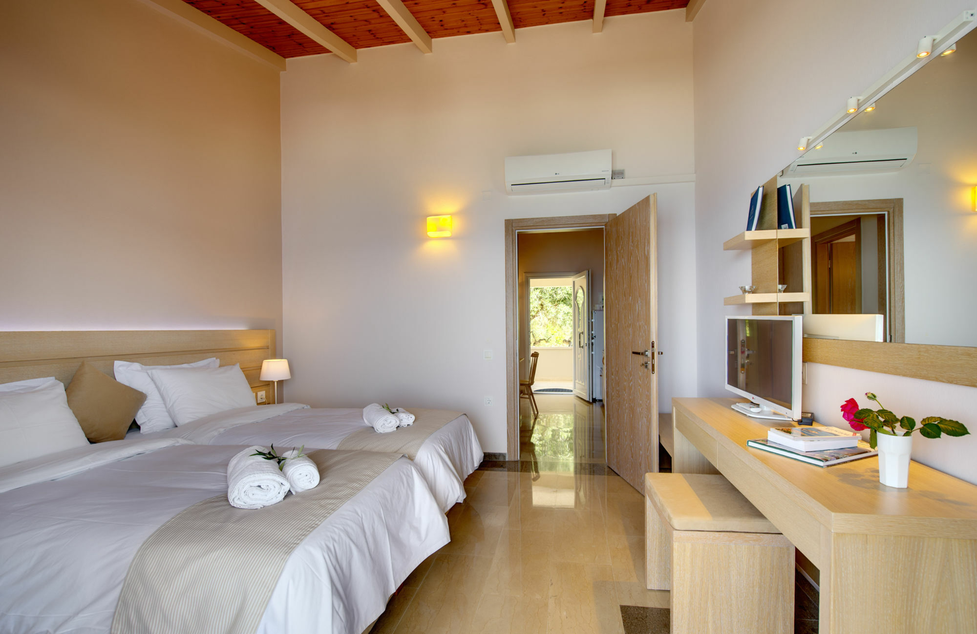 Krouzeri Beach Apartments Katavolos Екстер'єр фото