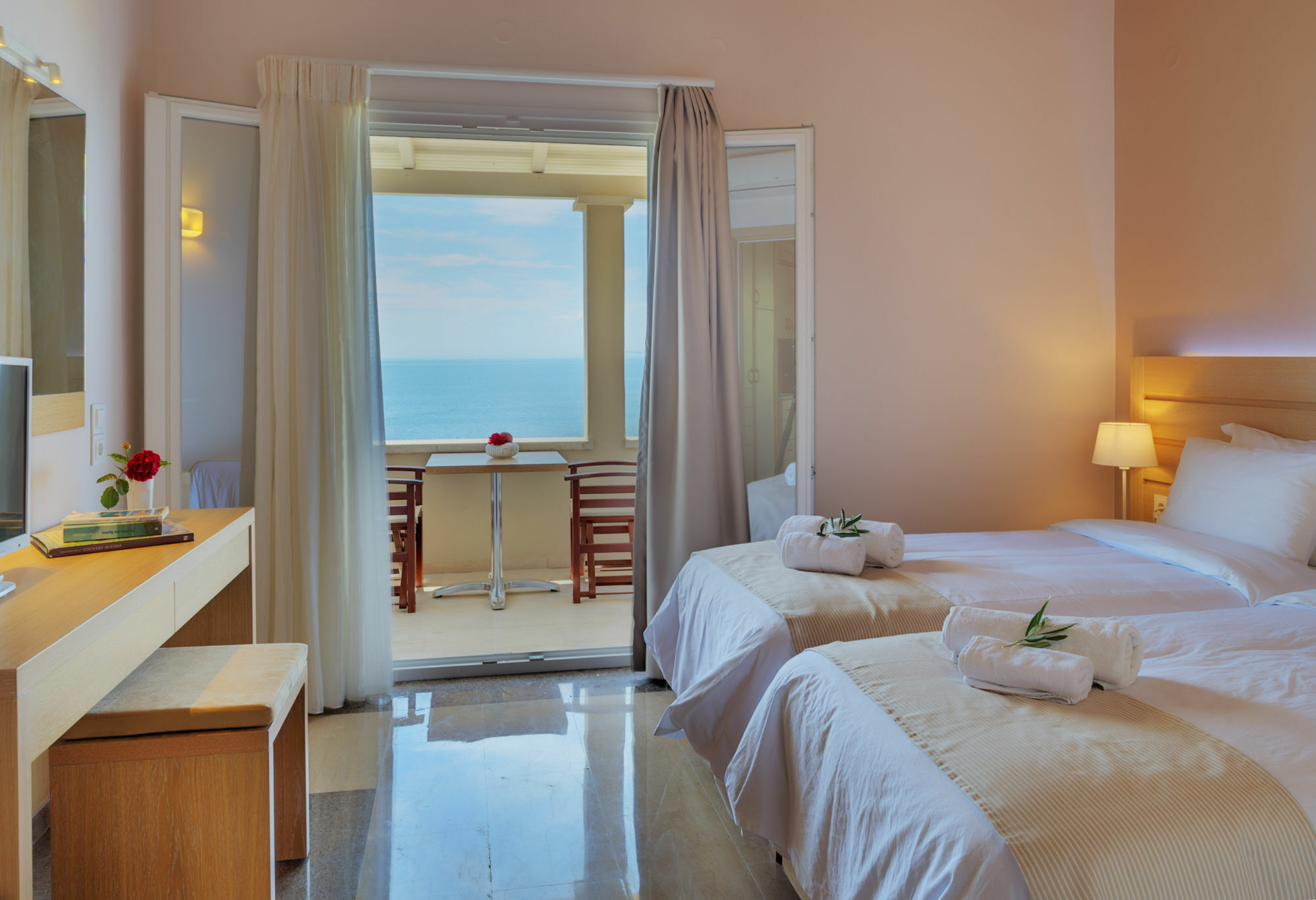 Krouzeri Beach Apartments Katavolos Екстер'єр фото